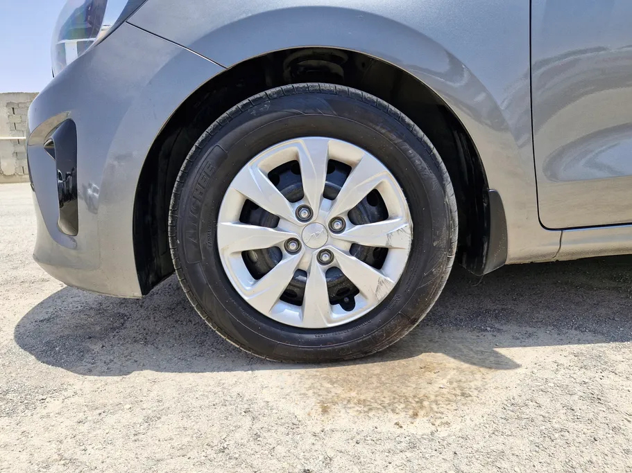 2023 Kia Pegas LX 
