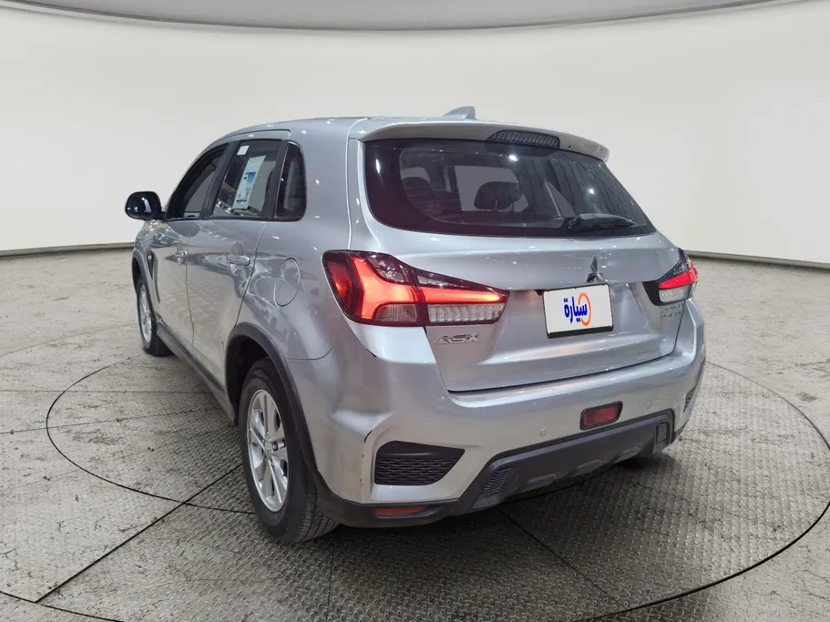 ميتسوبيشي ASX GLX 2022 