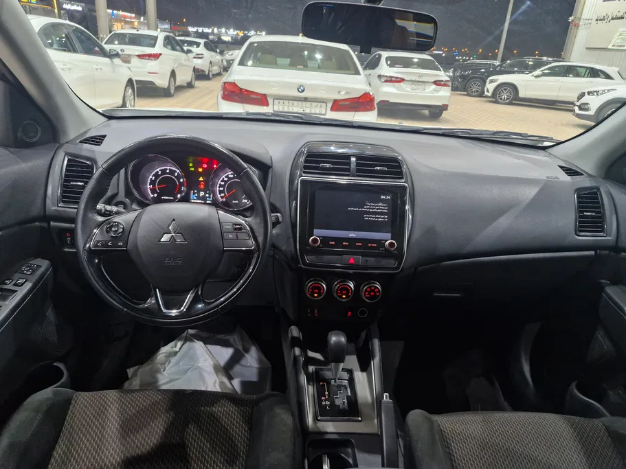 ميتسوبيشي ASX GLX 2022 