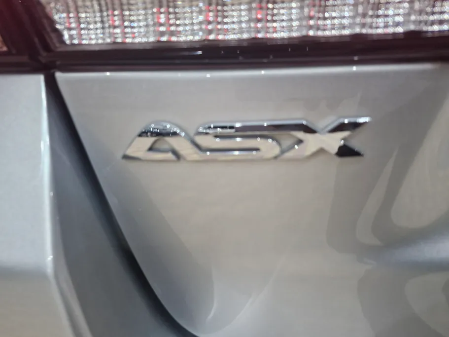 ميتسوبيشي ASX GLX 2022 