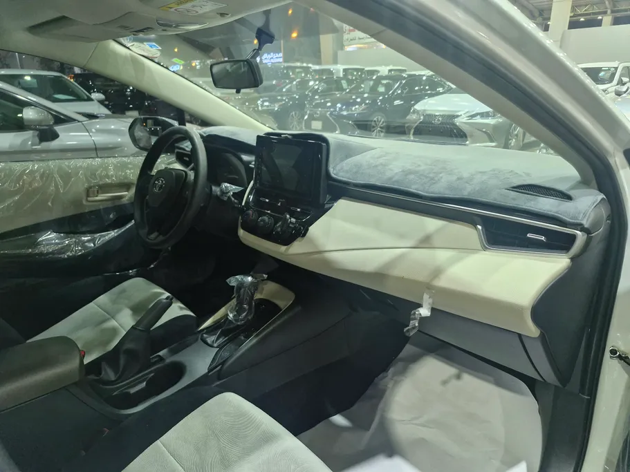 2025 Toyota Corolla XLI Executive Moonroof 