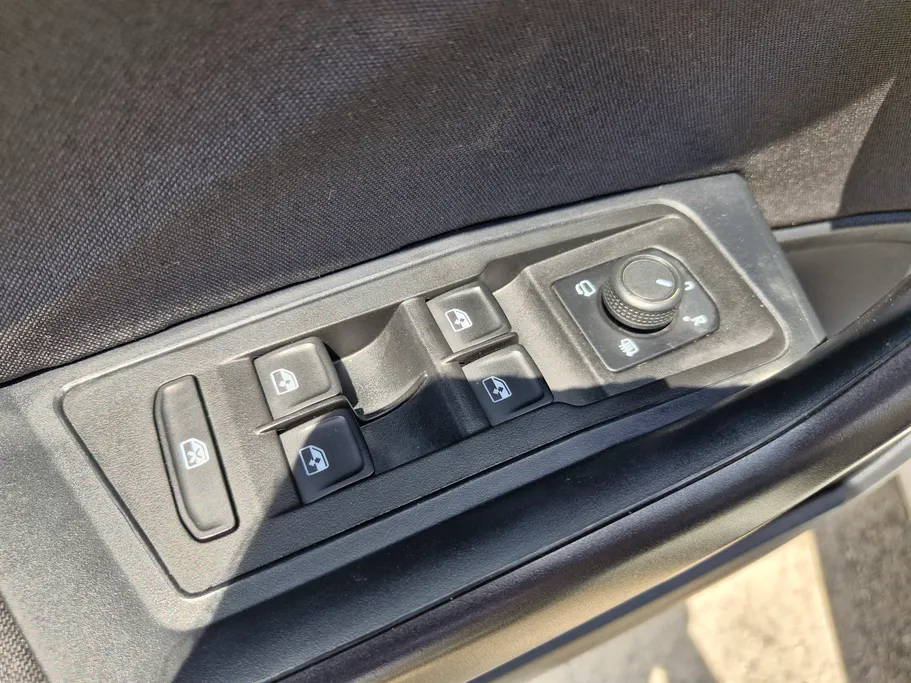 2024 Volkswagen T Roc Life 