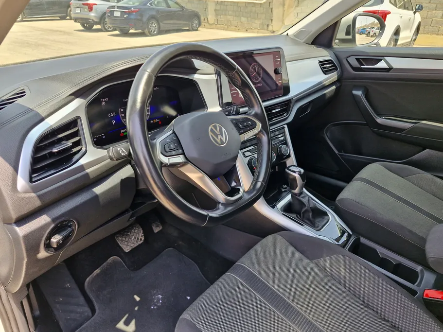 2024 Volkswagen T Roc Life 