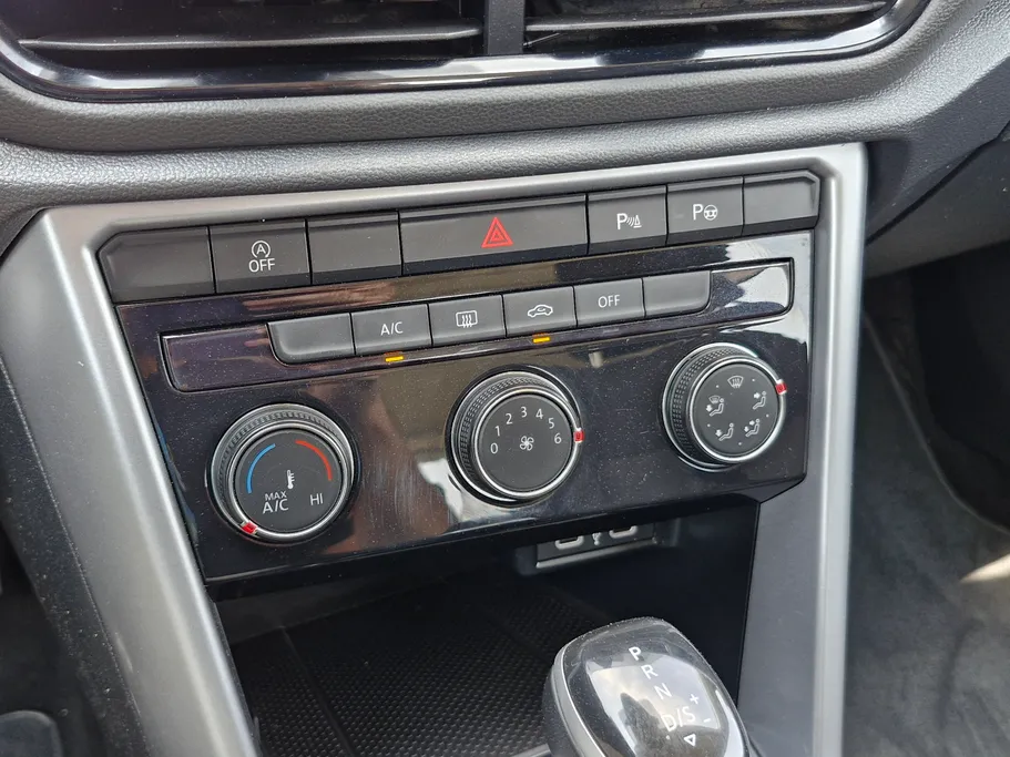 2024 Volkswagen T Roc Life 