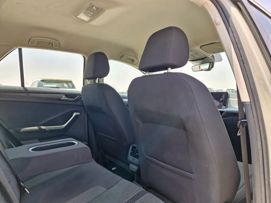 2024 Volkswagen T Roc Life 