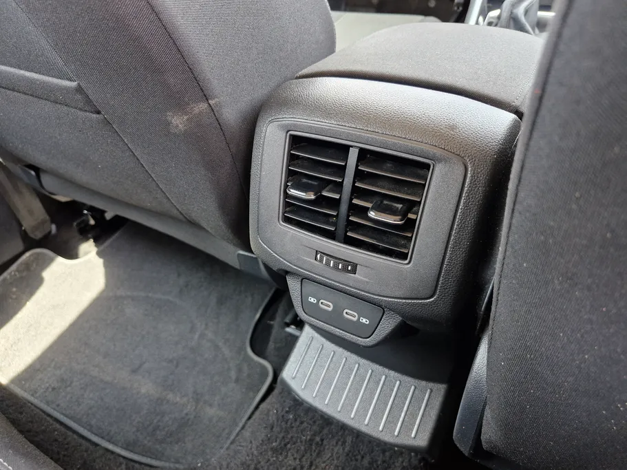 2024 Volkswagen T Roc Life 