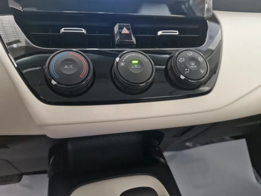 2024 Toyota Corolla XLI 