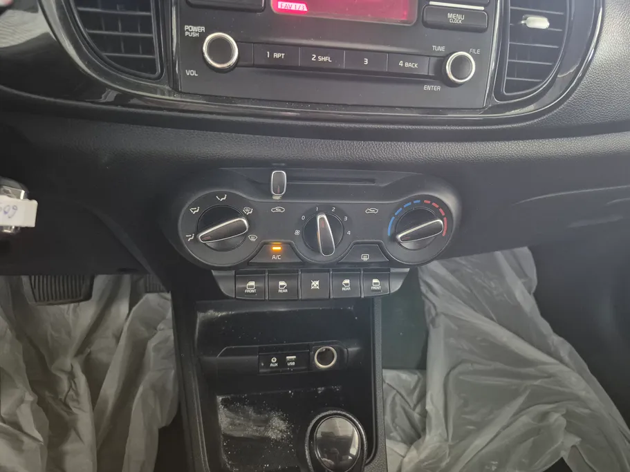 2024 Kia Pegas LX 