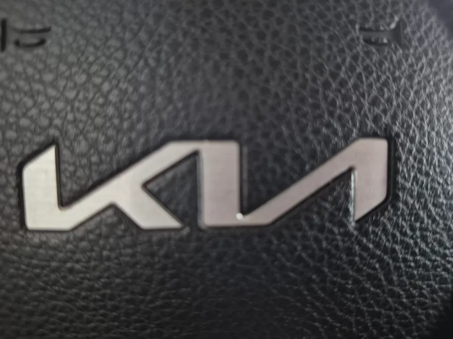 2024 Kia Pegas LX 