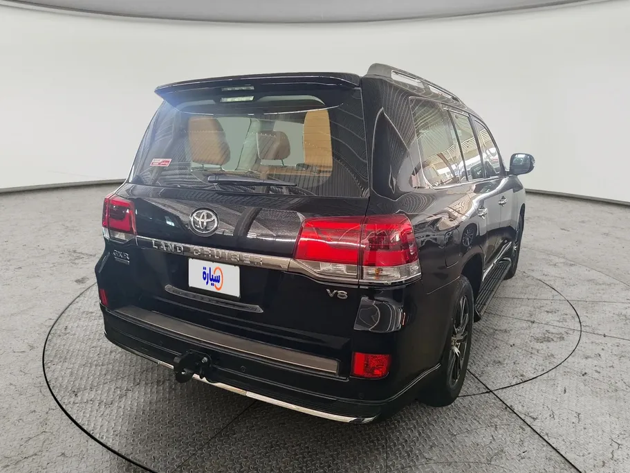 تويوتا لاندكروزر GXR Grand Touring 2021 