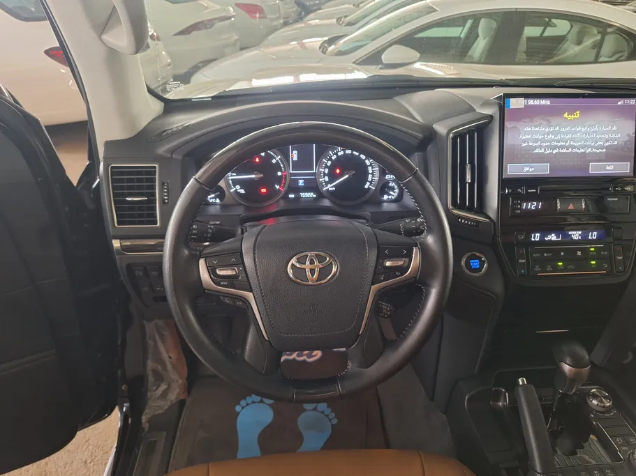 تويوتا لاندكروزر GXR Grand Touring 2021 