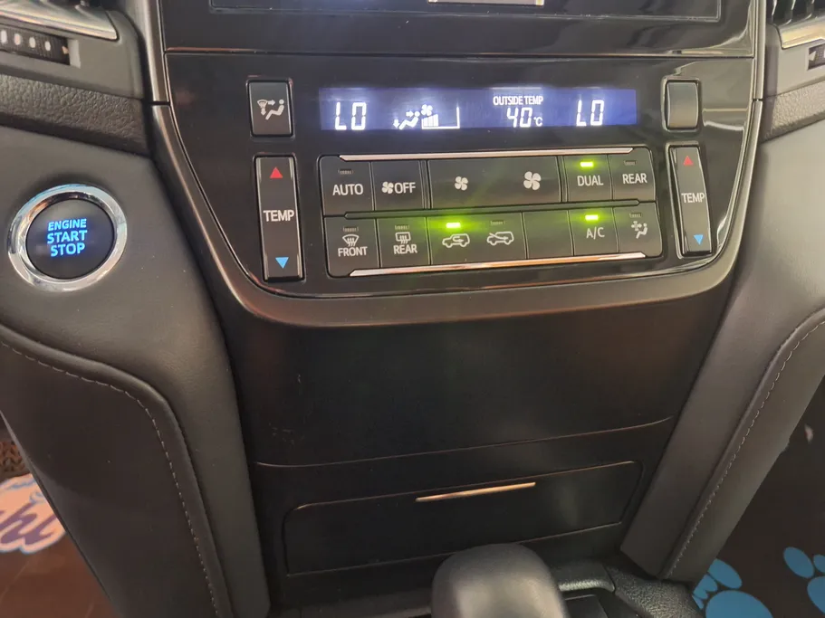 تويوتا لاندكروزر GXR Grand Touring 2021 