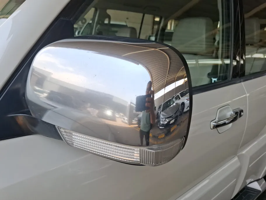 2021 Mitsubishi Pajero GLS 5Doors 