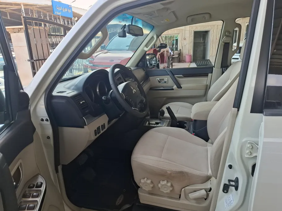 2021 Mitsubishi Pajero GLS 5Doors 