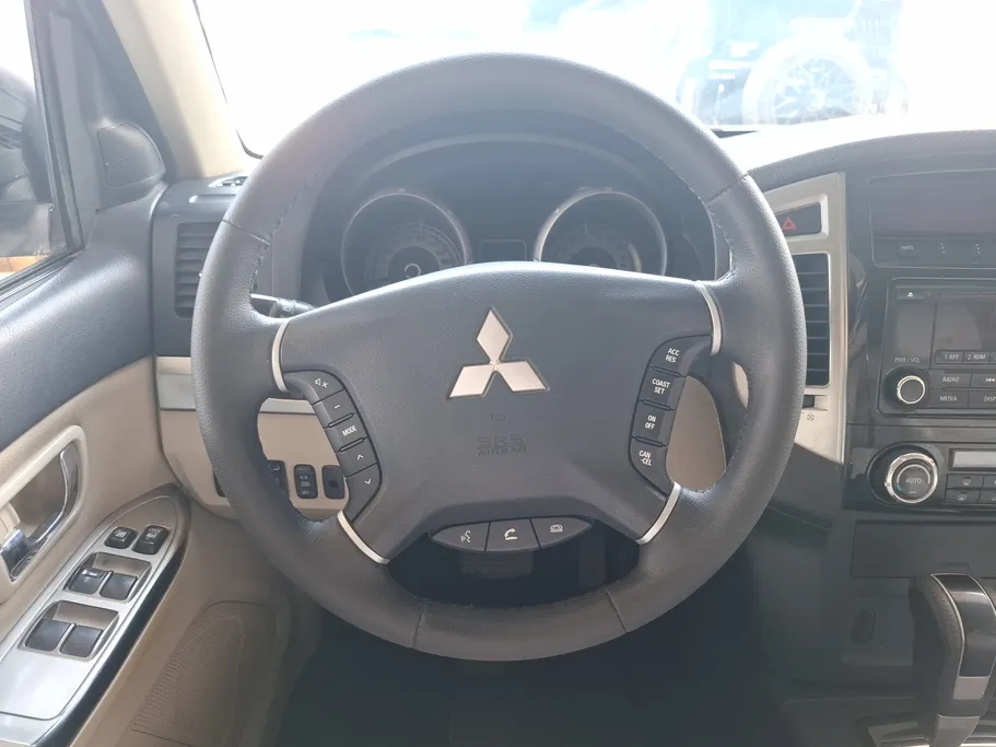 2021 Mitsubishi Pajero GLS 5Doors 