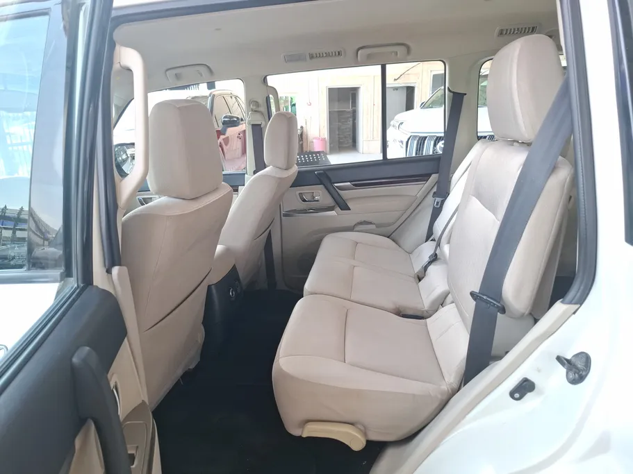 2021 Mitsubishi Pajero GLS 5Doors 