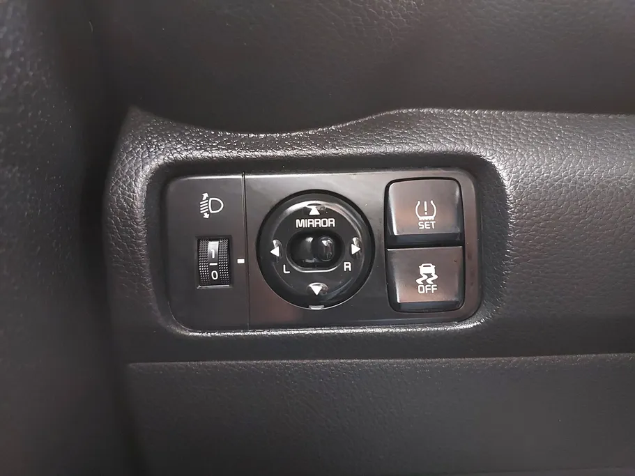 2025 Kia Pegas LX 
