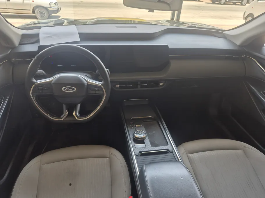 2023 Ford Taurus Ambiente 