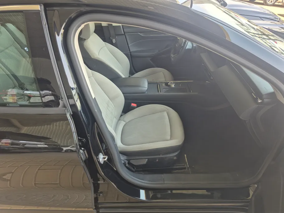 2023 Ford Taurus Ambiente 