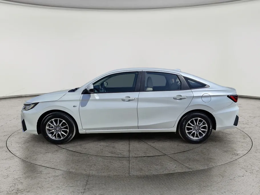 2024 تويوتا Yaris  Y 