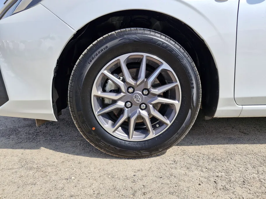 2024 تويوتا Yaris  Y 