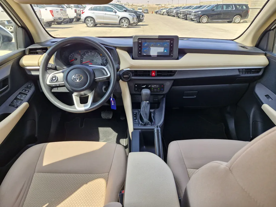 2024 تويوتا Yaris  Y 