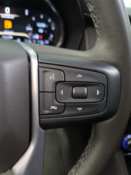 2024 GMC Yukon SLE 