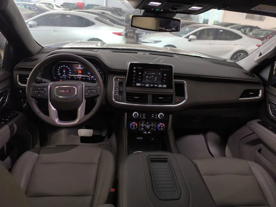 2024 GMC Yukon SLE 
