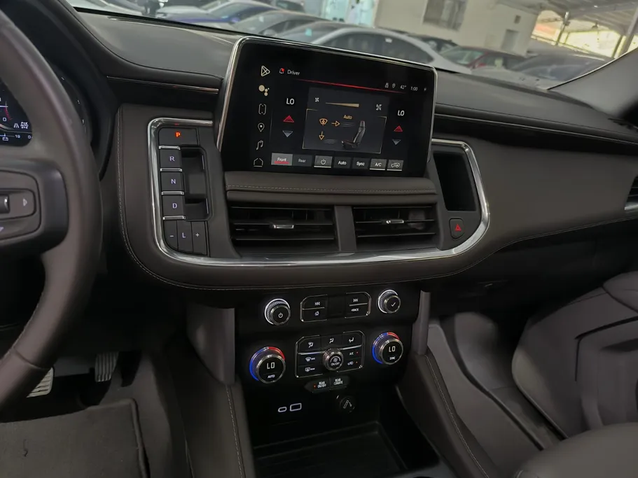 2024 GMC Yukon SLE 
