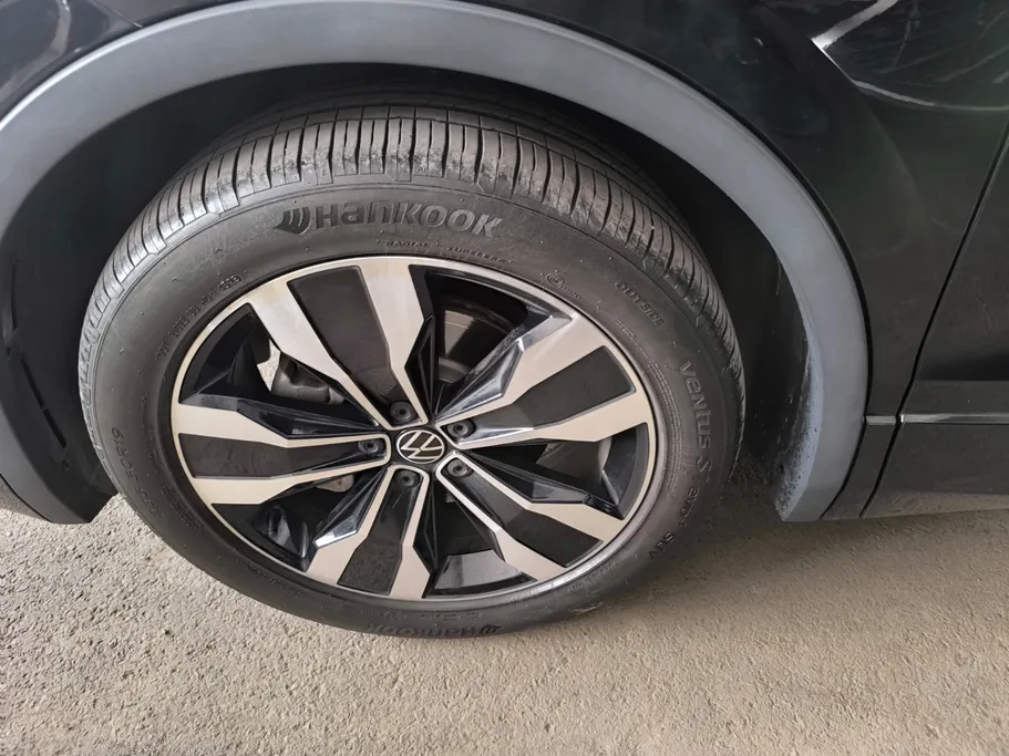 2023 Volkswagen Tiguan R Line 