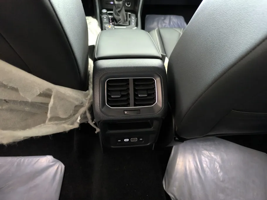 2023 Volkswagen Tiguan R Line 