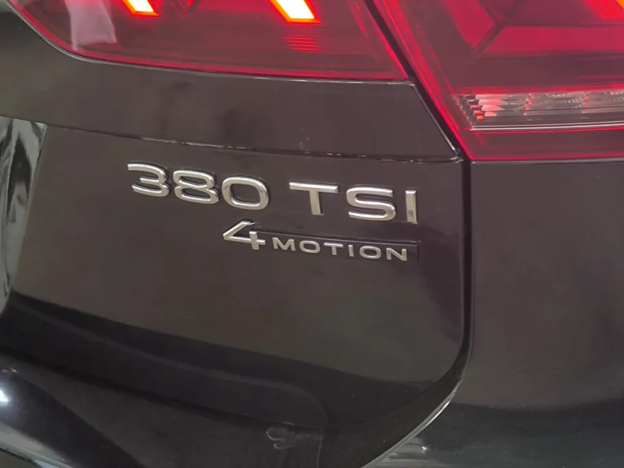 2023 Volkswagen Tiguan R Line 