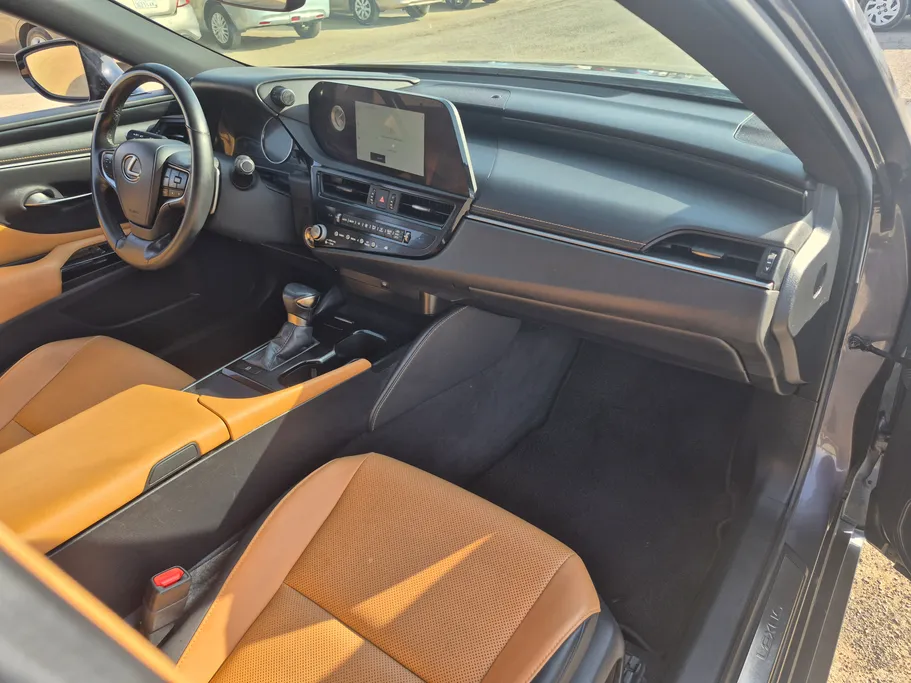 لكزس ES 250 AA Elegant 2023 