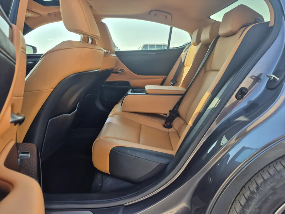 لكزس ES 250 AA Elegant 2023 