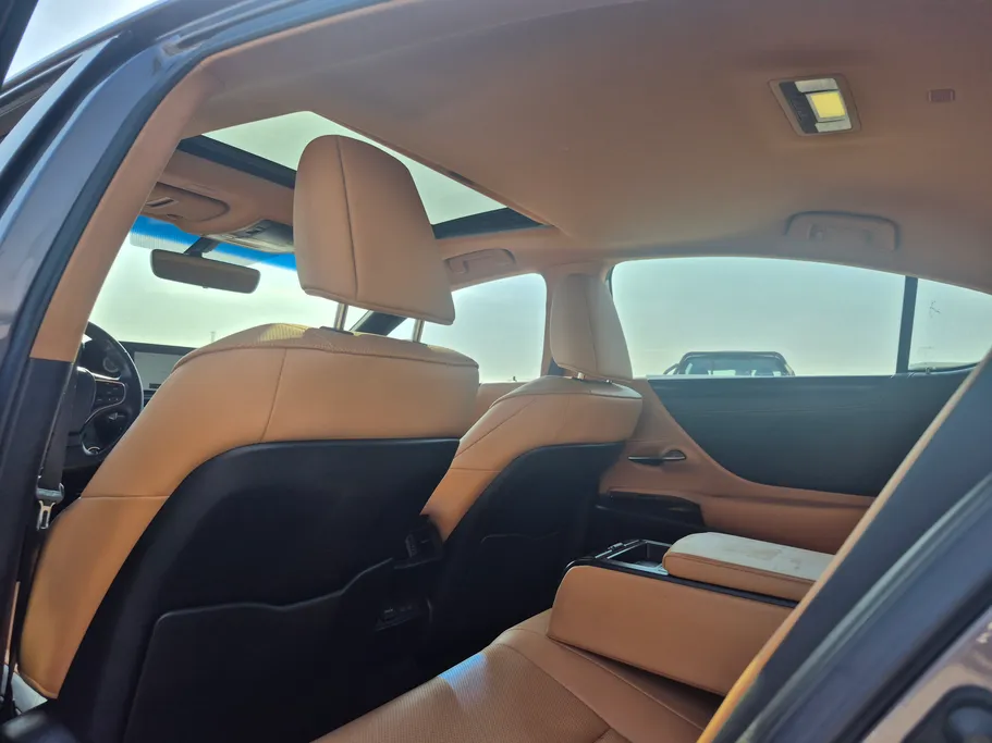 لكزس ES 250 AA Elegant 2023 