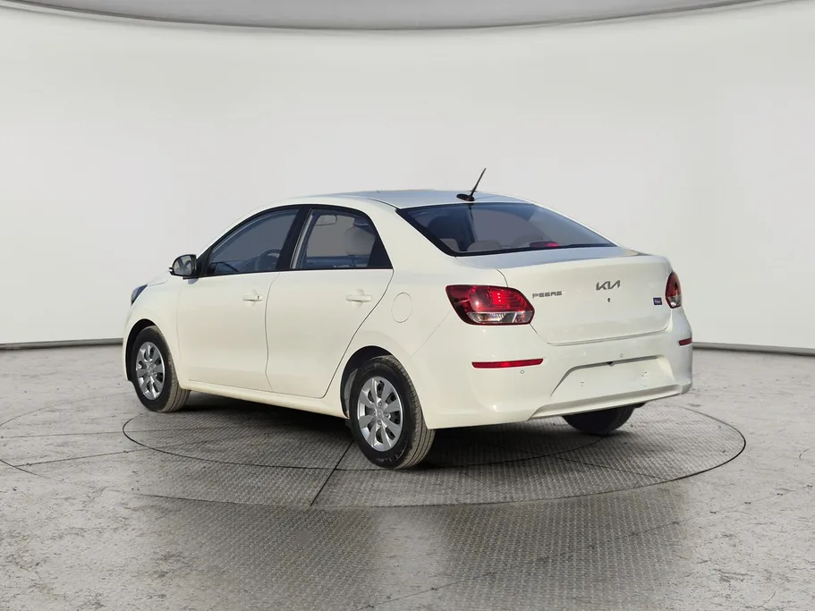 2024 Kia Pegas GL 