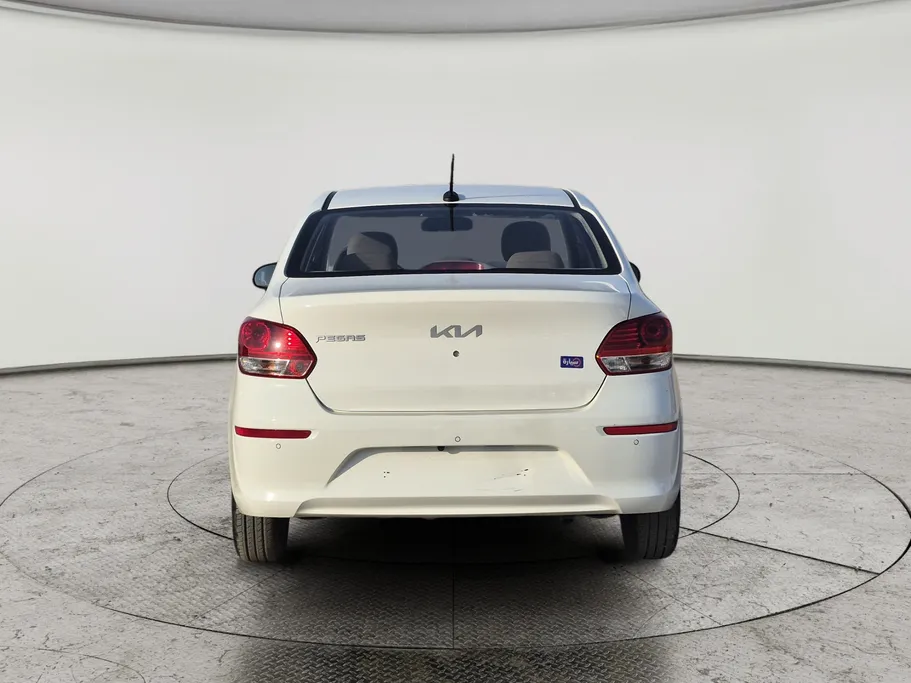 2024 Kia Pegas GL 