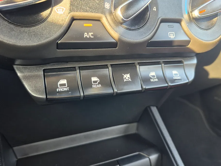 2024 Kia Pegas GL 