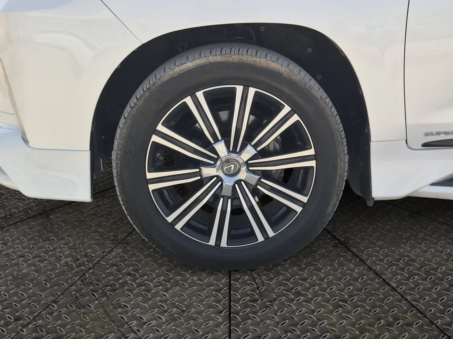 لكزس LX 570 S 2019 