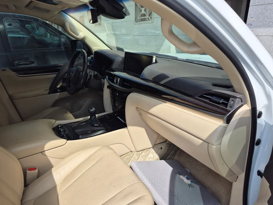 لكزس LX 570 S 2019 