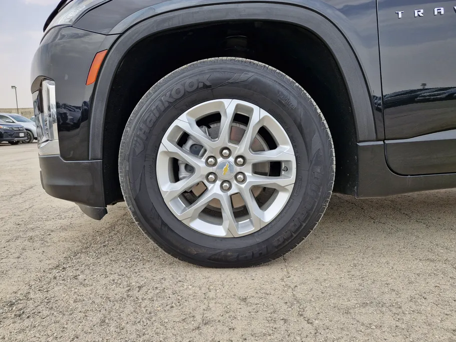 2022 Chevrolet Traverse LS 