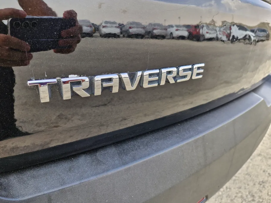 2022 Chevrolet Traverse LS 