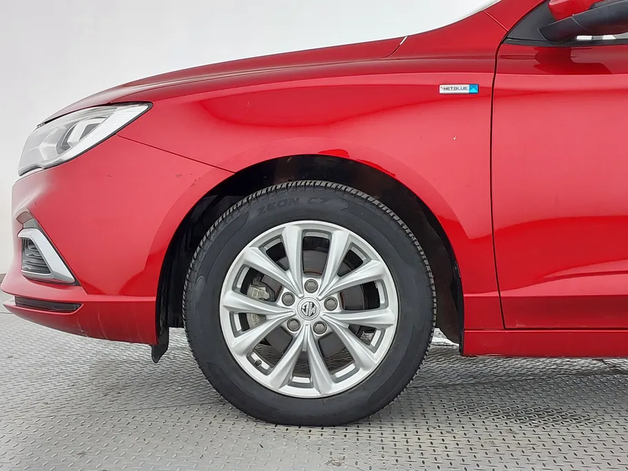 2022 MG 5 STD 