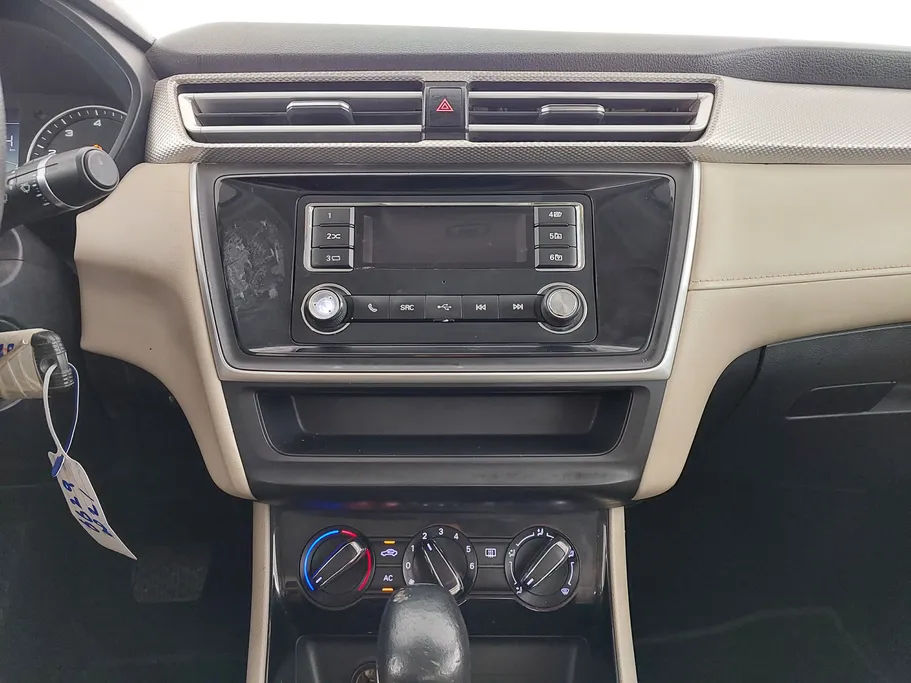 2022 MG 5 STD 