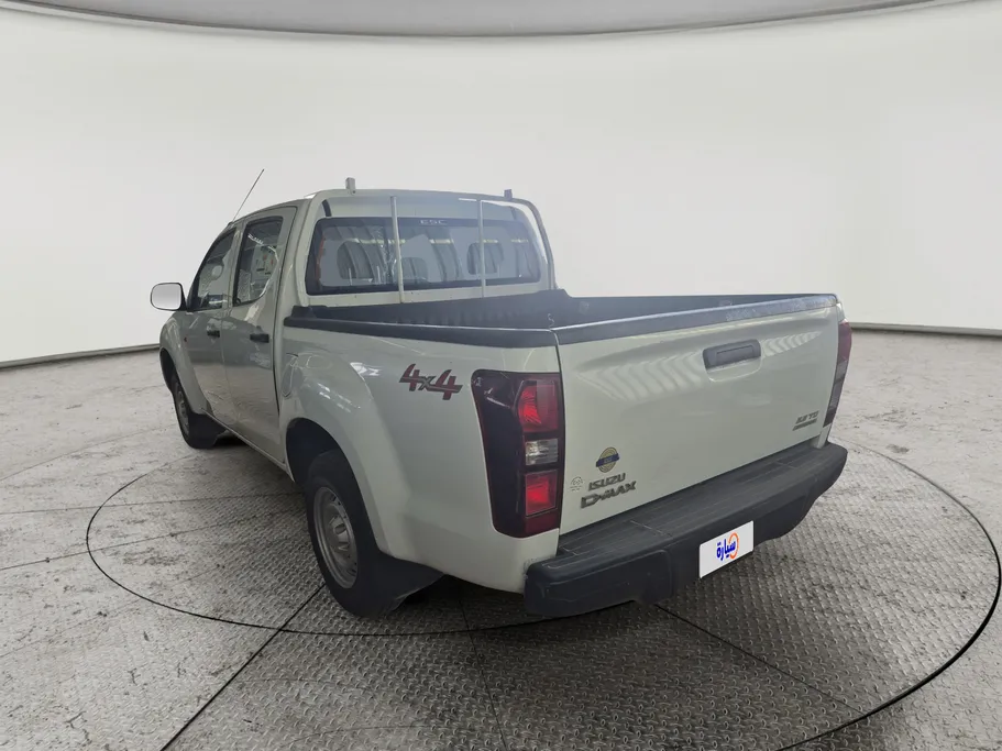 ايسوزو دي ماكس SC 4x4 2023 