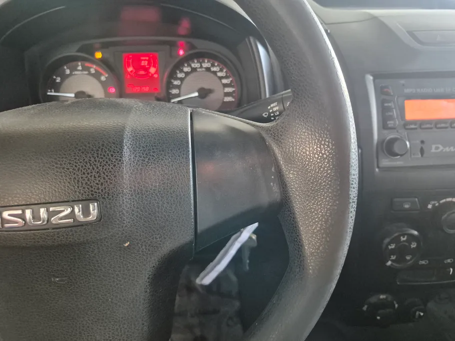 2023 Isuzu D-max SC 4x4 