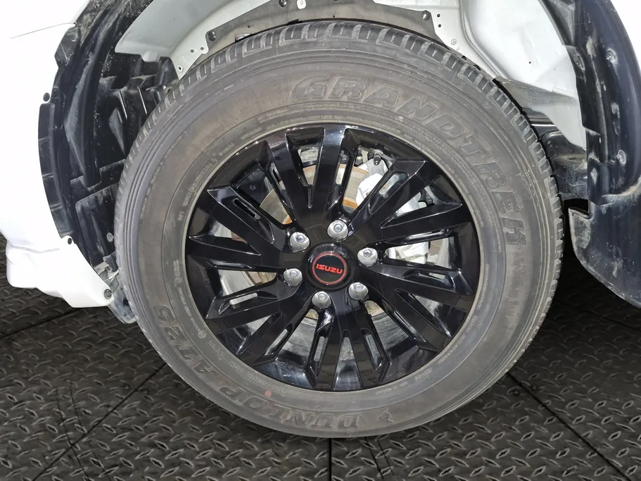 2025 Isuzu D-max GT 