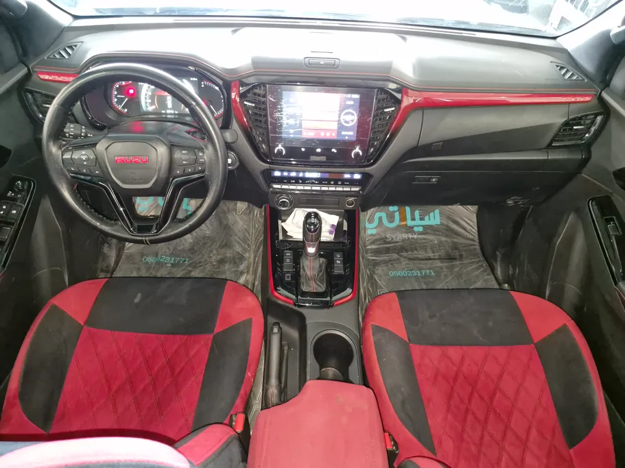 ايسوزو دي ماكس GT 2025 