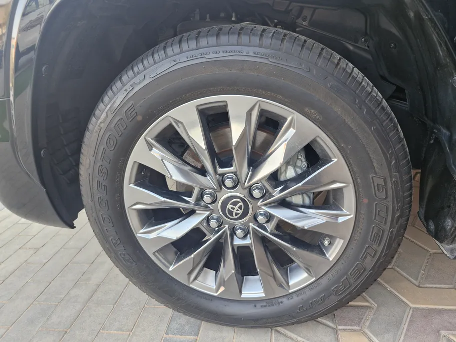 تويوتا لاندكروزر GXR4 DSL 2024 
