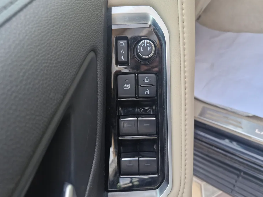 تويوتا لاندكروزر GXR4 DSL 2024 